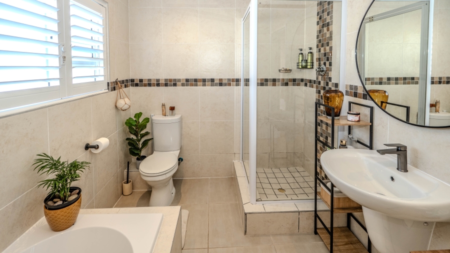 2 Bedroom Property for Sale in Sonstraal Heights Western Cape